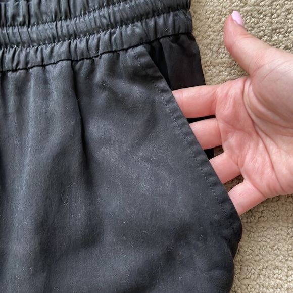 Black banana republic drawstring waist jumpsuit. - Picture 4 of 8